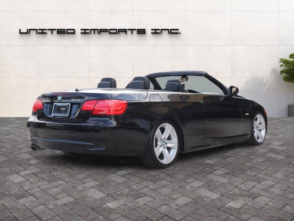 Used 2011 BMW 328i Convertible RWD image 5