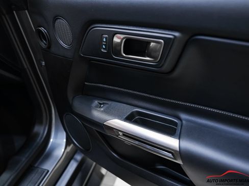 Used 2021 Ford Mustang Shelby GT500 w/ Carbon Fiber Track Pack RWD image 56