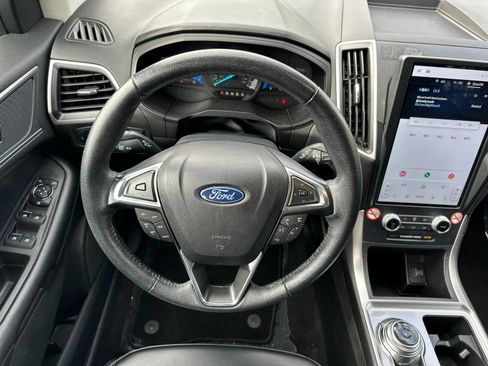 Used 2024 Ford Edge SEL AWD/4WD image 13