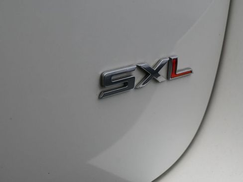 Used 2016 Kia Sedona SX Limited image 46