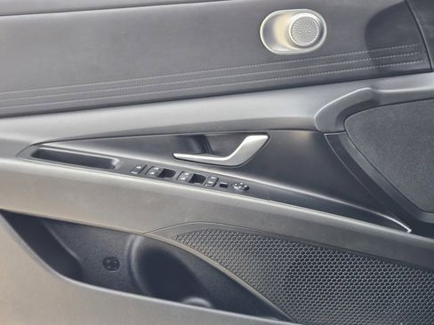 Certified 2025 Hyundai Elantra Blue image 24