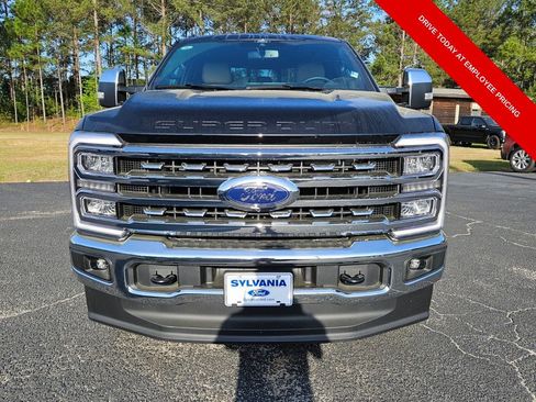 New 2026 Ford F250 Lariat w/ Chrome Package AWD/4WD image 2