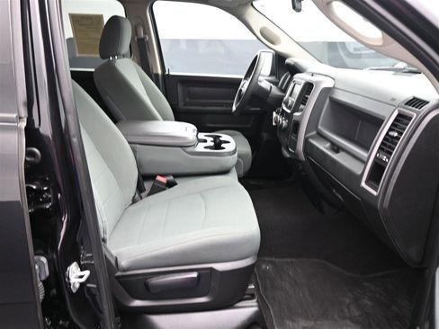 Used 2018 RAM 1500 Express w/ Express Value Package image 9