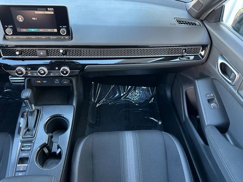 Used 2024 Honda Civic Sport image 28