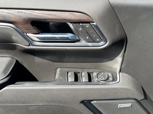 Used 2026 GMC Sierra 1500 SLT w/ SLT Premium Plus Package image 25