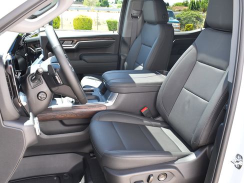 New 2026 GMC Sierra 1500 SLT w/ SLT Premium Plus Package AWD/4WD image 28