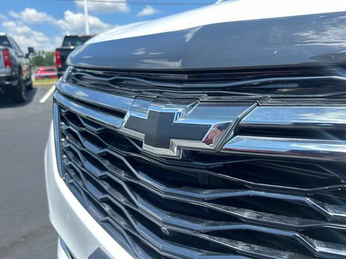 Certified 2022 Chevrolet Equinox RS w/ RS Leather Package FWD image 11