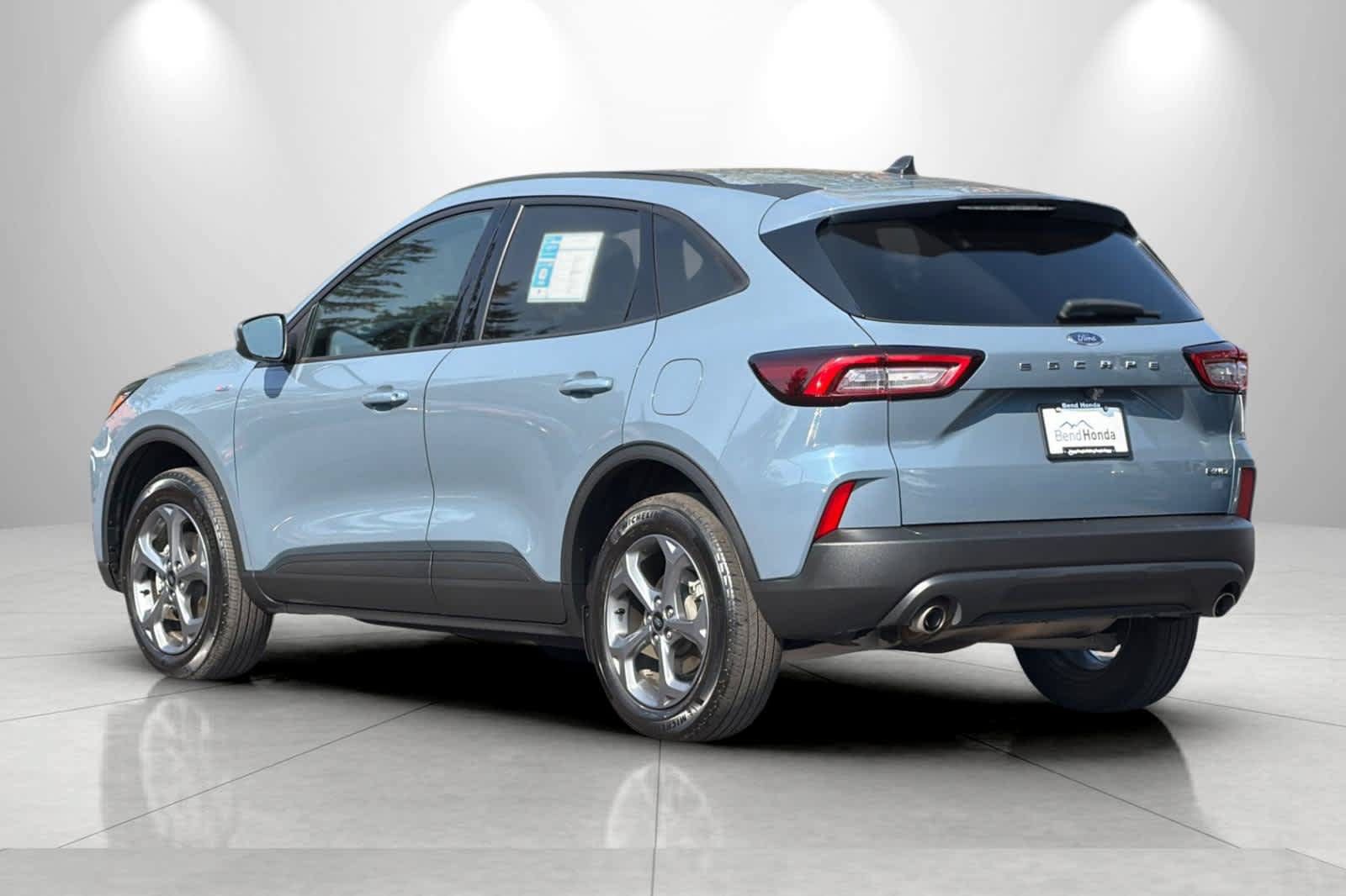 Used 2025 Ford Escape ST-Line Select AWD/4WD image 6