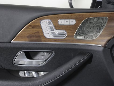 Used 2025 Mercedes-Benz GLS 450 GLS 450 image 11