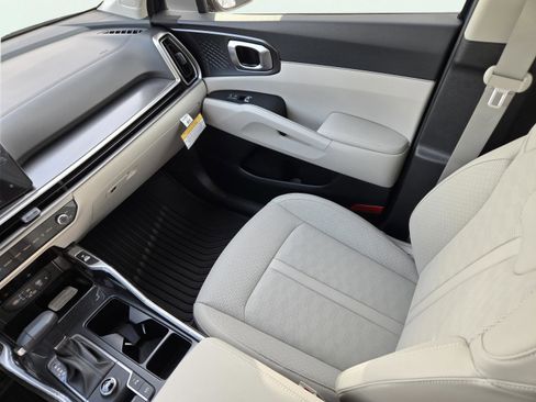 New 2026 Kia Sorento S image 19