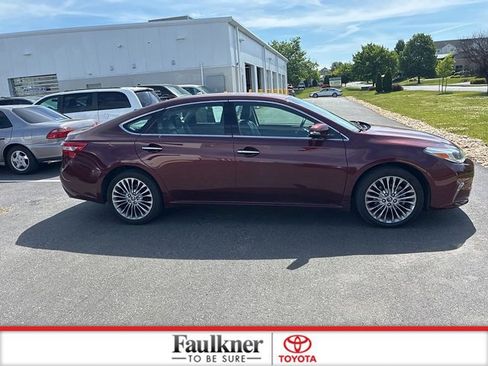 Used 2016 Toyota Avalon FWD image 5