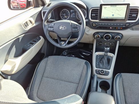 Certified 2021 Hyundai Venue w/ Cargo Package image 14