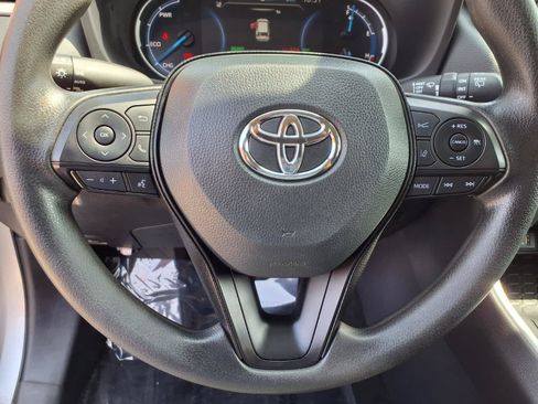 Certified 2025 Toyota RAV4 XLE AWD/4WD image 19