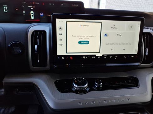 Used 2025 Ford Expedition Active image 10