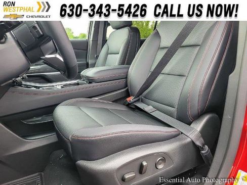 New 2025 Chevrolet Traverse Z71 w/ Enhanced Driving Package image 8