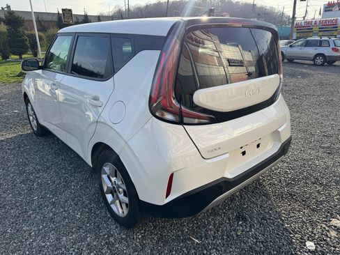 Used 2024 Kia Soul LX w/ Option Group 015 image 7