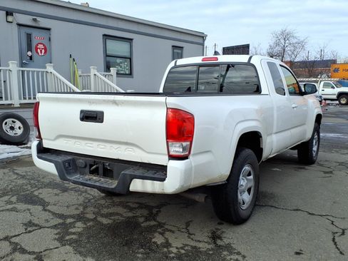 Used 2021 Toyota Tacoma SR image 6