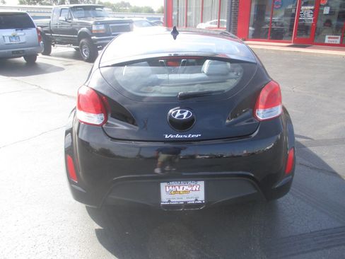 Used 2012 Hyundai Veloster image 6