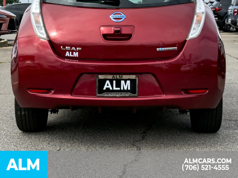 Used 2015 Nissan Leaf SV FWD image 11