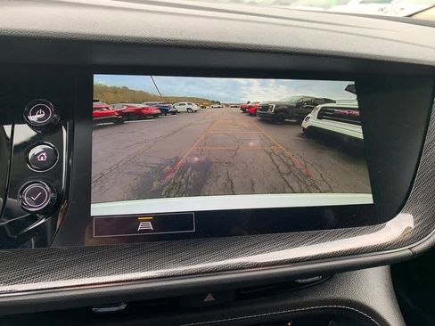 Used 2022 Buick Envision Preferred image 11