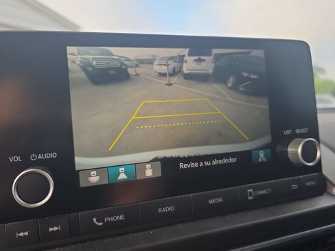 Used 2025 Honda Pilot Sport image 20