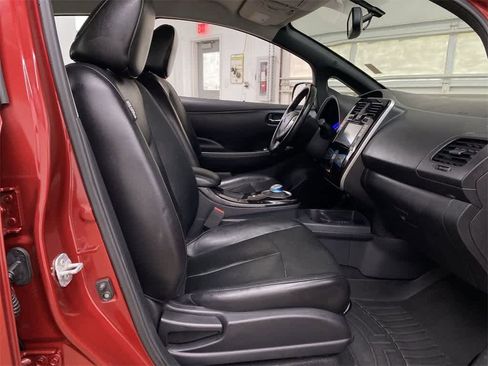 Used 2013 Nissan Leaf SL image 20