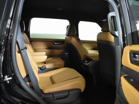 New 2025 Nissan Armada SL w/ Captain's Chari Seat Package image 42