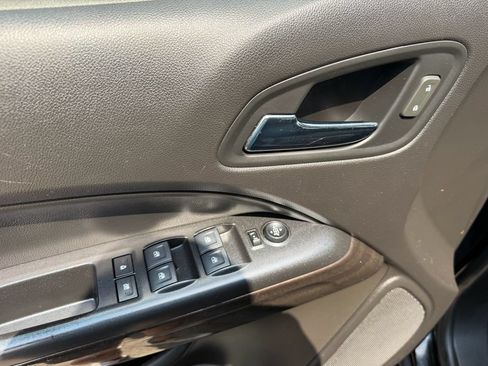 Used 2017 GMC Canyon SLE w/ Nightfall Edition AWD/4WD image 13