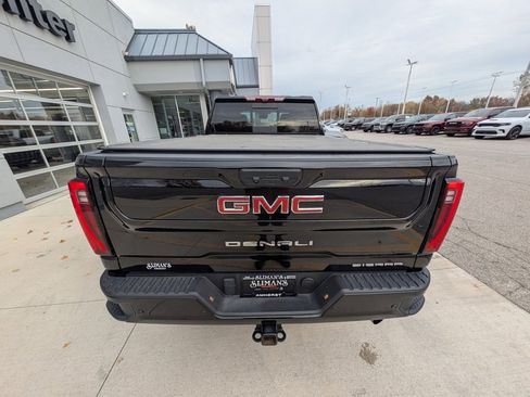 Used 2024 GMC Sierra 2500 Denali w/ Denali Reserve Package image 10