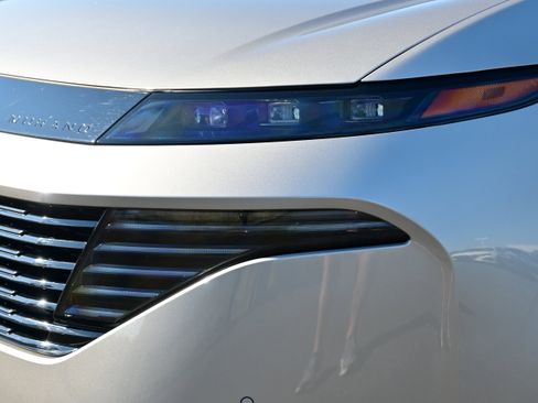 Certified 2025 Nissan Murano Platinum w/ Cargo Package image 11