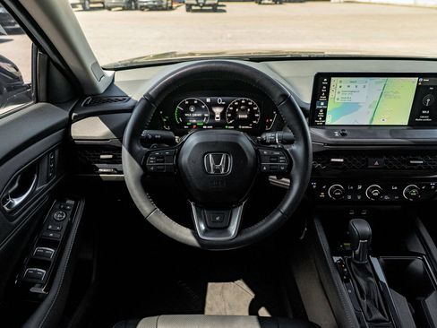 Used 2025 Honda Accord Touring image 23