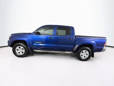 Used 2015 Toyota Tacoma PreRunner w/ SR5 Package RWD image 6