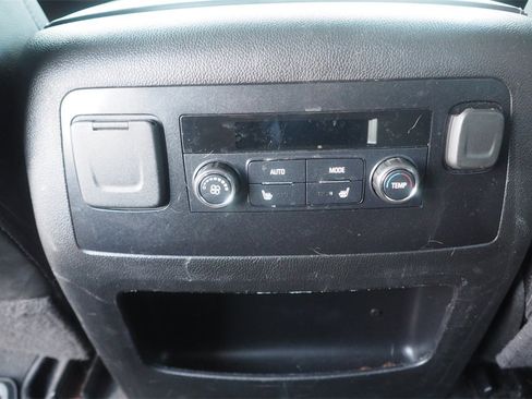 Used 2020 GMC Yukon XL Denali image 21