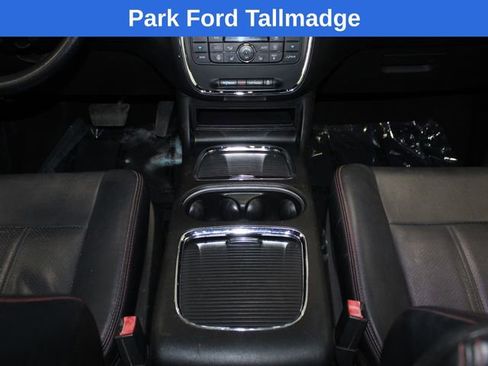 Used 2017 Dodge Grand Caravan GT image 18