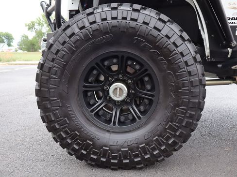 Used 2013 Jeep Wrangler Unlimited Sahara AWD/4WD image 40