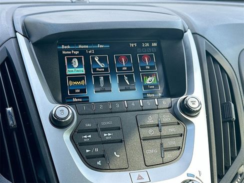 Used 2017 Chevrolet Equinox LS image 12