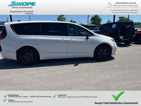 Certified 2024 Chrysler Pacifica Limited FWD image 7