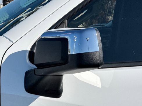 Used 2022 Chevrolet Silverado 1500 LT image 48