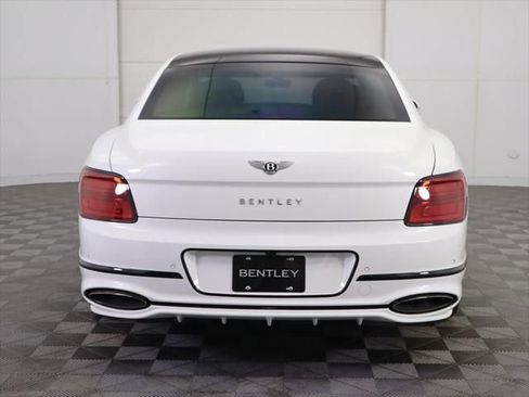 Used 2025 Bentley Flying Spur Plug-In Hybrid image 6