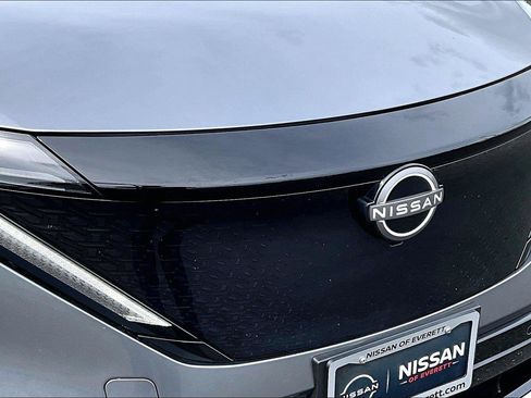 Used 2023 Nissan Ariya FWD image 32