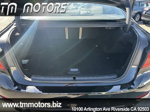 Used 2018 BMW 530e RWD image 18
