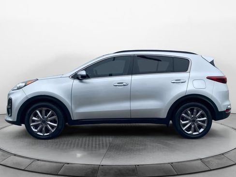 Used 2021 Kia Sportage S w/ S FWD Premium Package image 2