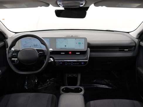 Certified 2024 Hyundai Ioniq 5 SEL AWD/4WD image 12