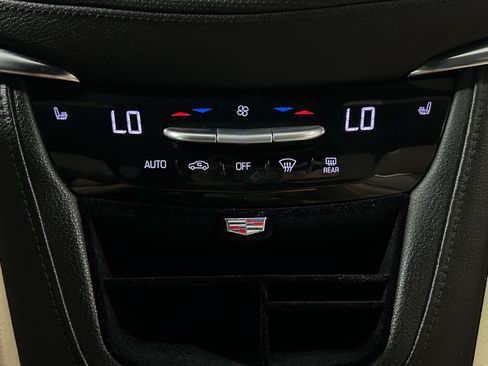 Used 2017 Cadillac XT5 Luxury w/ Driver Awareness Package AWD/4WD image 10