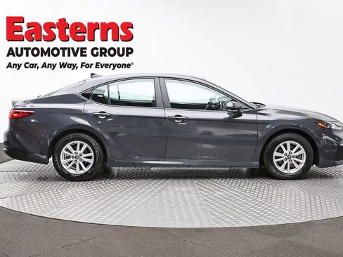 Used 2025 Toyota Camry LE FWD image 4