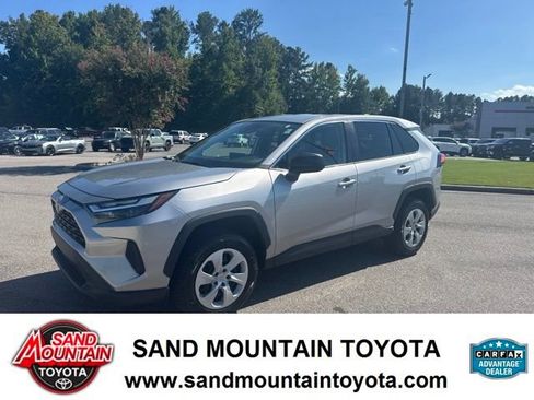 Used 2024 Toyota RAV4 LE FWD image 6