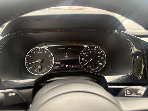 Used 2025 Nissan Pathfinder SV AWD/4WD image 37