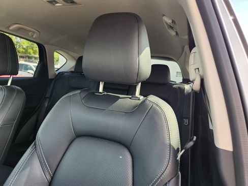 Used 2025 MAZDA CX-5 AWD 2.5 S w/ Preferred Package image 11