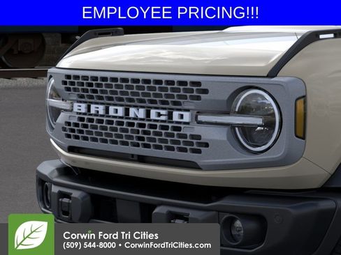 New 2026 Ford Bronco Badlands AWD/4WD image 19