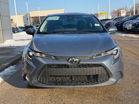 Used 2021 Toyota Corolla LE w/ Carpet Mat Package (TMS) image 8